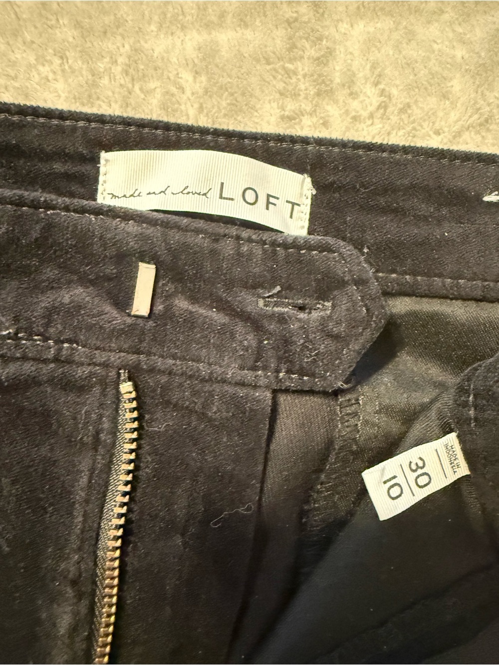 LOFT Black Velvet Sailor Button Skinny Pants Size 10 / 30 - Picture 6 of 9